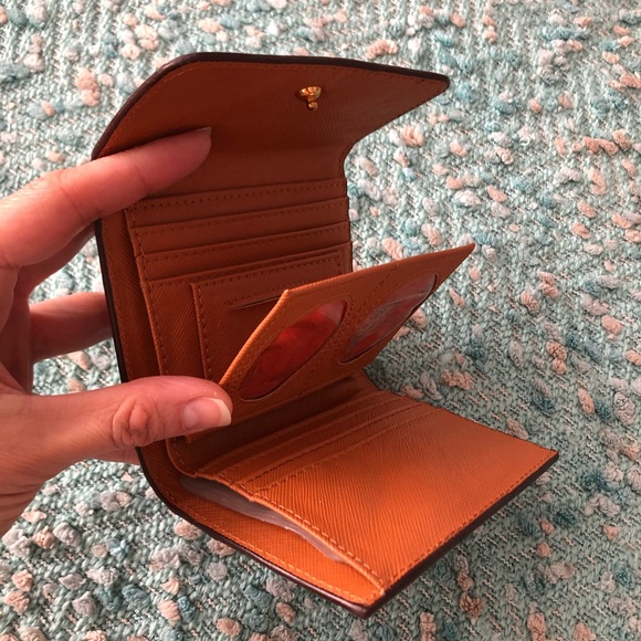 Brown wallet - Picture 6 of 9